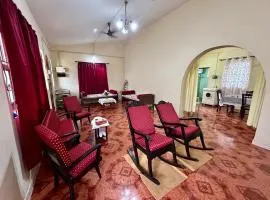 2BHK - Jzee Homestays - 12 minute walk to the beach