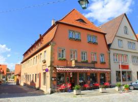 Hotel & Cafe Göller，位于Niederdorla的酒店