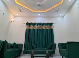 Beautiful villa in bahria town karachi