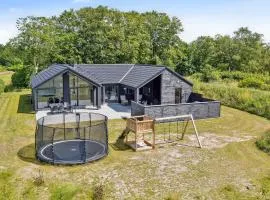 Amazing Home In Rødby With Wifi