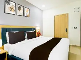 Super Townhouse Aarav Business Hotel