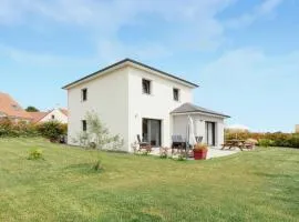 Stunning Home In Esquay-Notre-Dame