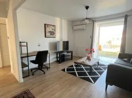 appartement tout confort dans villa avec piscine