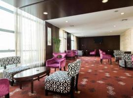 Hotel Ramada Plaza Hangzhou Xiaoshan，位于杭州杭州萧山国际机场 - HGH附近的酒店