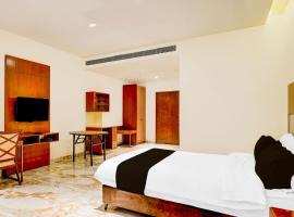 Townhouse JFN Comfort Hotel，位于Gummidipūndi的酒店