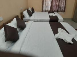 Diamond Blue Residency，位于杜尔加布尔的酒店