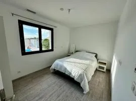 Chambre agréable, SDB privée, Clim, Vue Piscine,