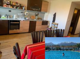 7 apartments in Alexander complex，位于班斯科的酒店