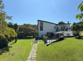 LA VILLA - Studios & Rooms, by Hotel Remorino，位于洛迦诺的酒店