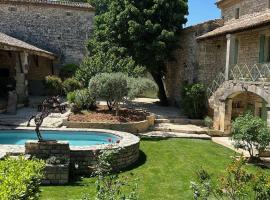 Le mas de Brel，位于Arpaillargues-et-Aureillac的酒店