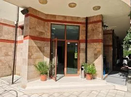 宁静酒店