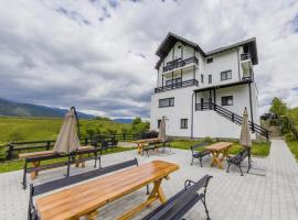 VILA LUCA-Hotel，位于锡尔内亚的酒店