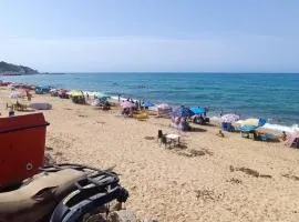 Top F2 pied dans eau