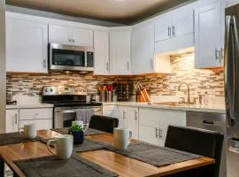 Renovated condo steps from Beaver Creek shuttle