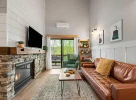 Renovated Ski In Out Condo King Bed Patio Grill