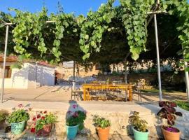 Guest House Vatra，位于Lekdush的酒店