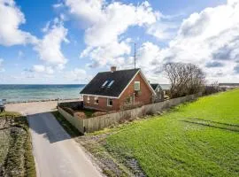 Cozy Home In Grenaa With Wifi