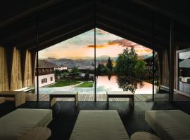 Pineta Nature Resort - Wellness & SPA，位于科雷多的酒店