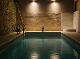 雅典艺术套房酒店