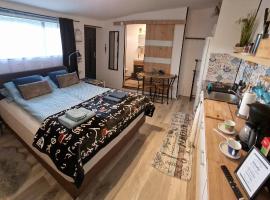 Akranes 4you - Linda's House，位于阿克拉内斯的酒店