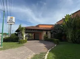 Hotel Maya Tucan