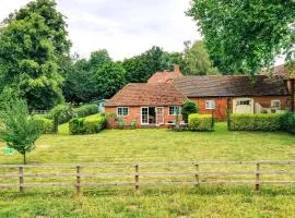 Idyllic Countryside Cottage in Worcestershire
