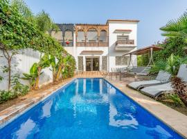 Villa 33 haut standing Avec piscine et Hammam，位于丹吉尔的酒店