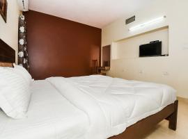 SPOT ON Sapphire Inn，位于Pāl的酒店