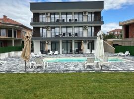 Lakeview Apartments