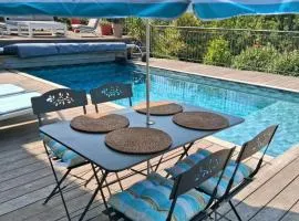 Rez de Jardin d'une Bastide VILLA LA GARDI avec Piscine privée