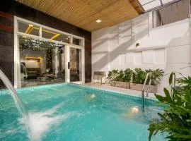 Aurora Villa - 2km to My Khe Beach & City Center & Full AC by The Key