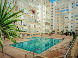 Islane Apartments with Swimming Pool & Wi-Fi，位于阿加迪尔的酒店