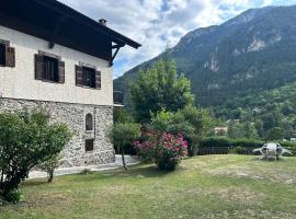 Chalet Airaudi，位于圣马丹韦叙比耶的酒店