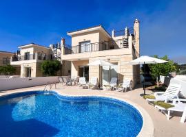 Villa Merope Irena 2，位于波利斯的酒店