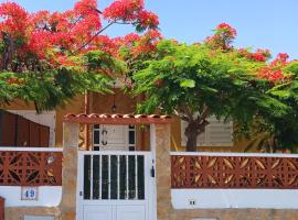 La CASITA DE CARMENZA，位于Casillas de Morales的酒店