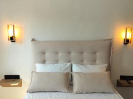 Modern elegant escape on the Ionian coast, near Ancient Olympia，位于卡塔科隆的酒店