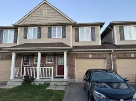 Charming 3bedroom 3bath house