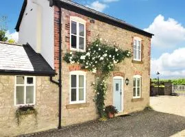 Donadea Cottage
