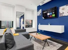 CozySuites Gorgeous 1BR in Downtown Pitts #13