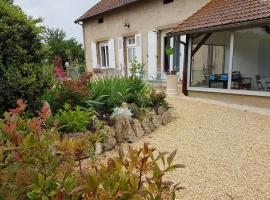 Gîte familial rénové à la campagne avec jardin, 4 chambres, proche loisirs et attractions - FR-1-489-61，位于Cindré的酒店