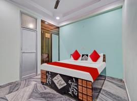 Hotel O Diamond Inns，位于Kalkaji Devi的酒店