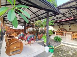 RedDoorz at Ndalem Eyyang Syariah Stasiun Klaten，位于Klaten的酒店