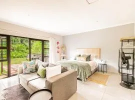 Robyns Nest Self Catering Studio Cottage No2