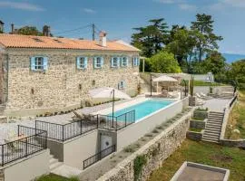 Villa Castello di Papa by Villsy - with sea view, private pool, sauna and jacuzzi