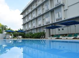 Microtel Inn & Suites by Wyndham San Fernando，位于圣费尔南多的酒店