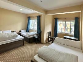 Hotel Siddhartha & Khanglo Thakali Bhancha Ghar，位于Muktināth的酒店