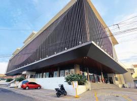 Downtown District Hotel，位于那牙的酒店