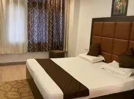 Hotel Bhola Ram Palace