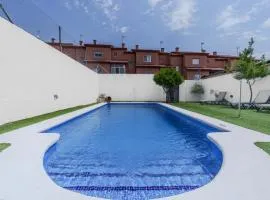 Chalet con piscina privada, barbacoa y tranquilidad