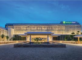 Holiday Inn Resort Bintan Lagoi Beach by IHG，位于拉古洼的度假村